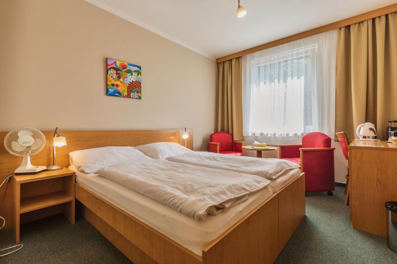 Penzion & Vinny Bar Regio Kujov Dış mekan fotoğraf